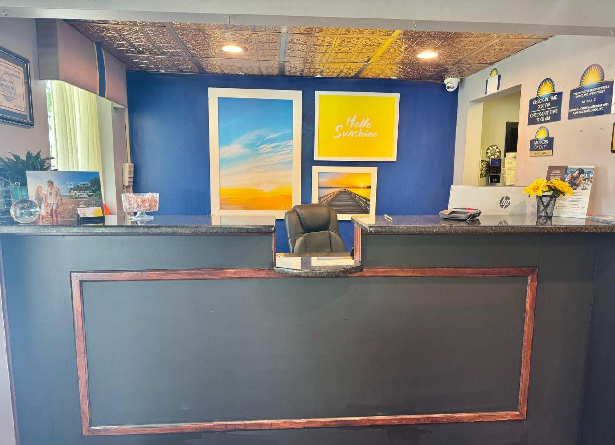 Days Inn By Wyndham Seneca-Clemson Exterior foto